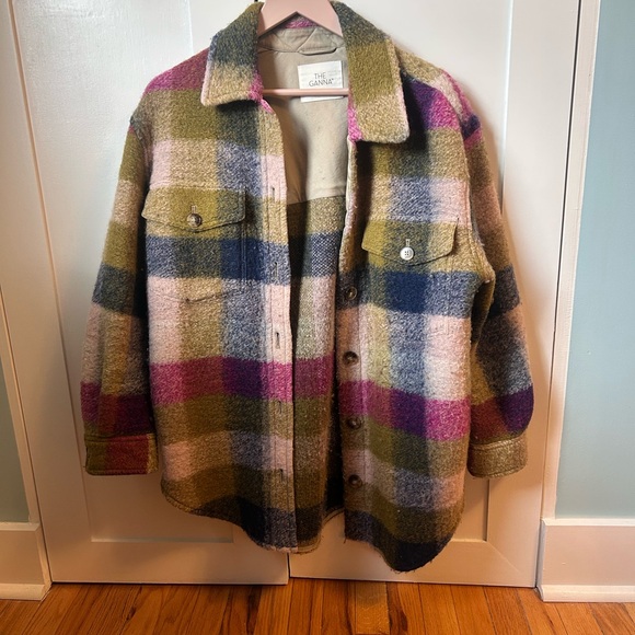 Aritzia Jackets & Blazers - ✨ Wilfred Wool Ganna Shirt Jacket — Green, Magenta, Navy — Size Medium